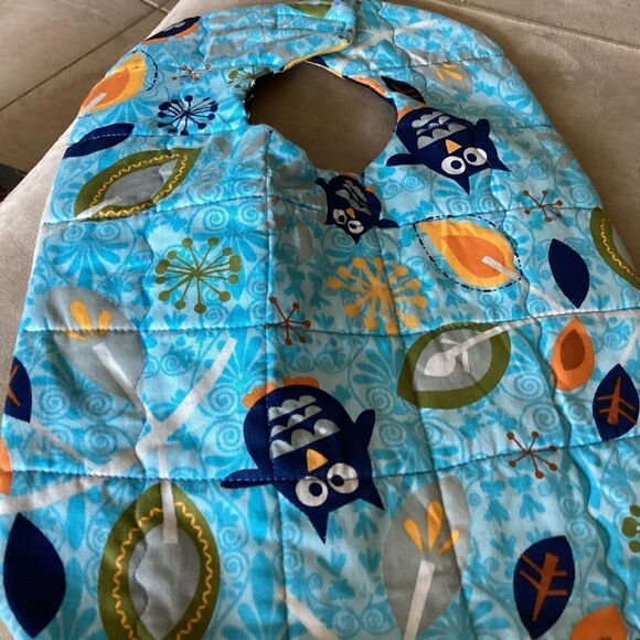 NWT. Hand Crafted Quilted Reversible Baby Bib - Picture 4 of 5